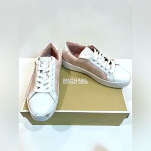 MICHAEL KORS – POPPY LACE UP W/ BOX